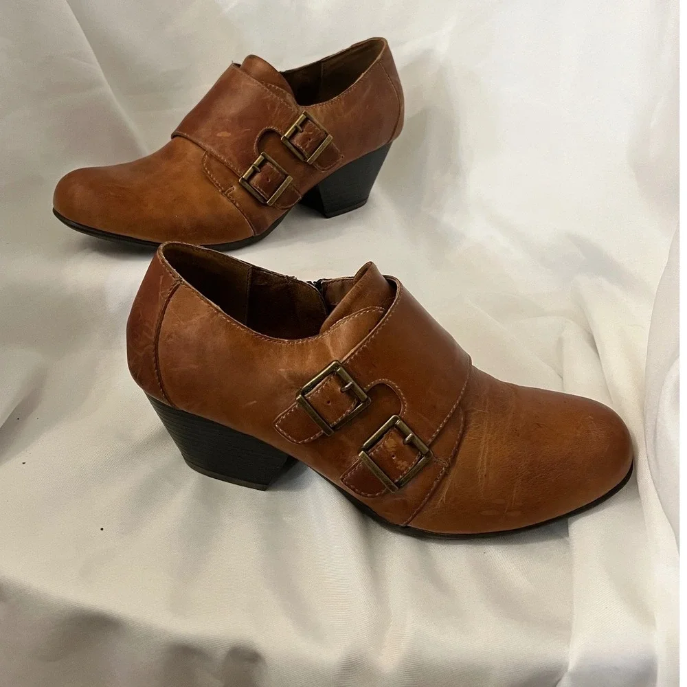 b.o.c. Born Concept Tan Leather Monk Strap Double Buckle Shooties 10M CATE17